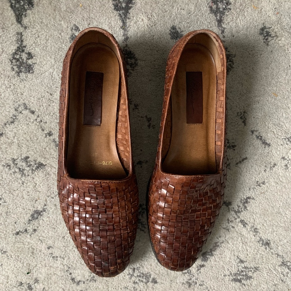 BIANCO Woven Leather Loafers